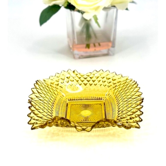 Vintage Amber Cut Glass Candy Dish Trinket Dish Ashtray Square Scalloped Edge - Picture 7 of 9
